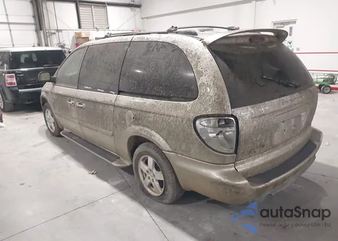 2005 Dodge Grand Caravan Sxt z USA, uszkodzony, nr VIN 2D8GP44L25R335782